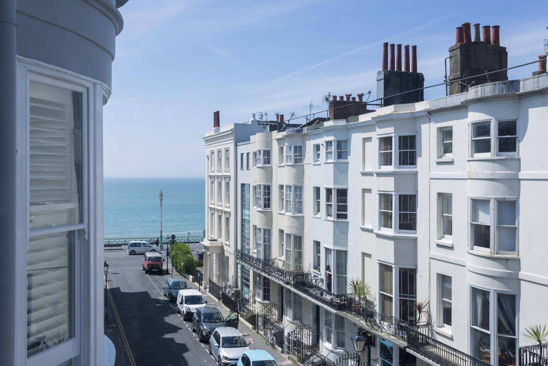 Hotel for Adults-only - Brighton Marina House