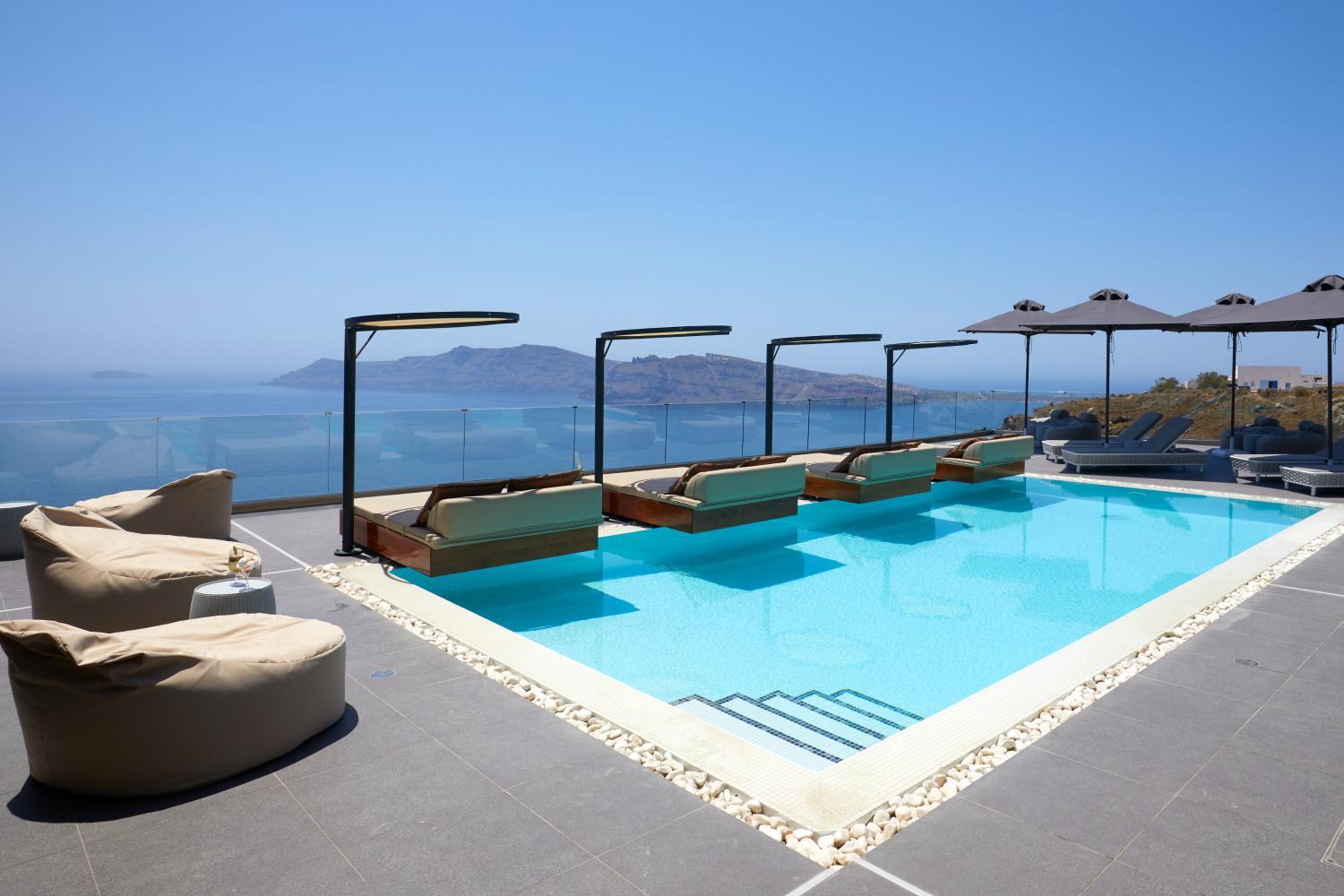 Hotel for Adults-only - Oia Suites