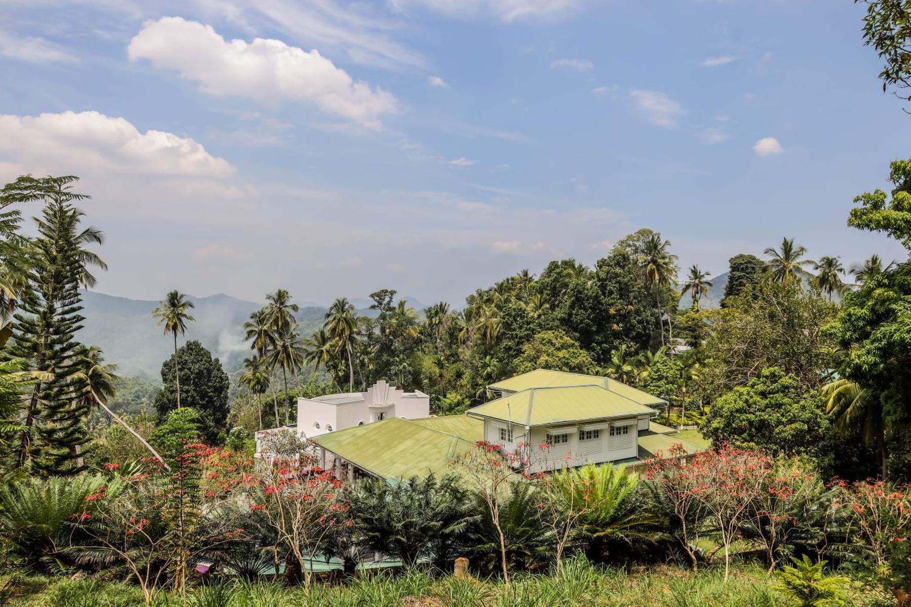 Hotel for Adults-only - The Flame Tree Estate & Hotel