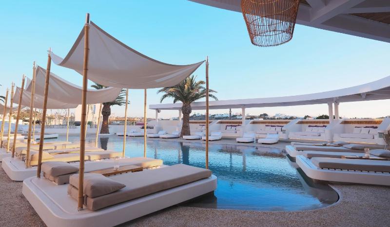 Hotel for Adults only - Andronikos Hotel