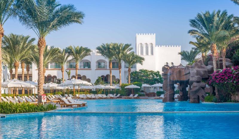 Hotel for Adults only - Baron Palms Adults Friendly Only 16 years plus Boutique Hotel Style