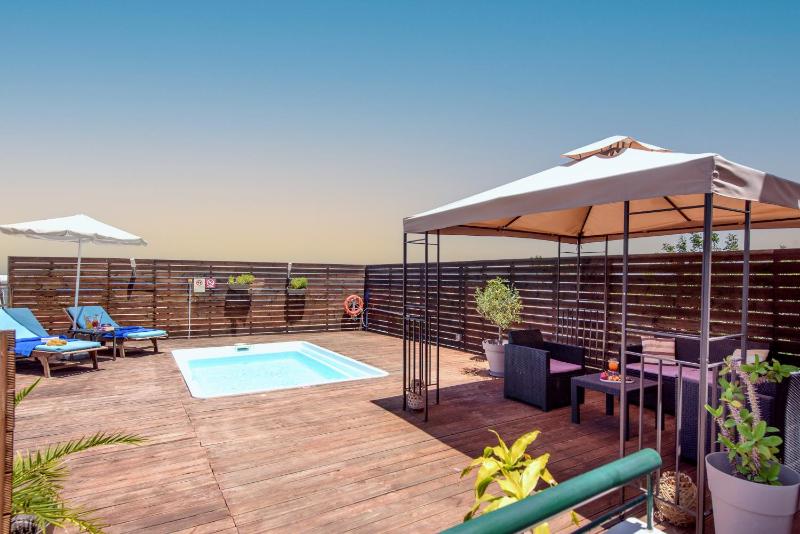 Hotel for Adults only - Eurohotel Katrin Suites