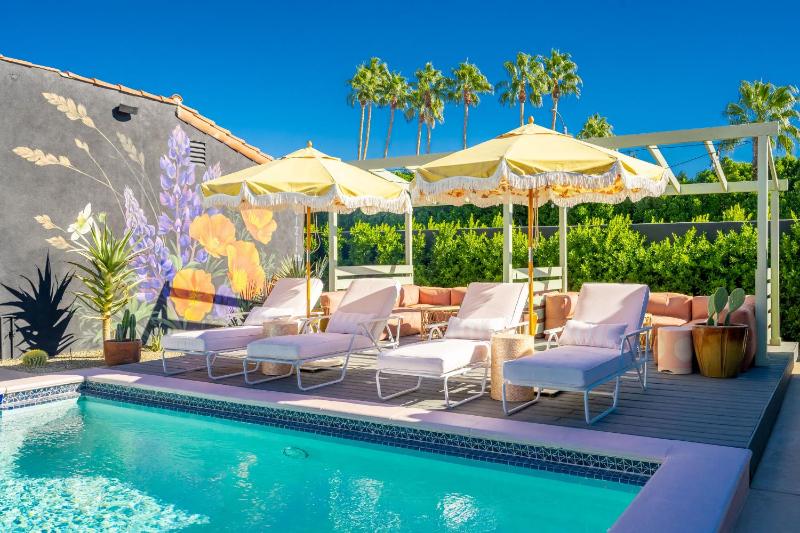 Hotel for Adults only - Fleur Noire Hotel