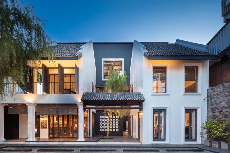 Hotel for Adults only - Hotel Ping Silhouette