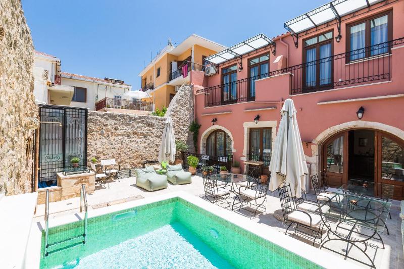 Hotel for Adults only - Phaedra Suites