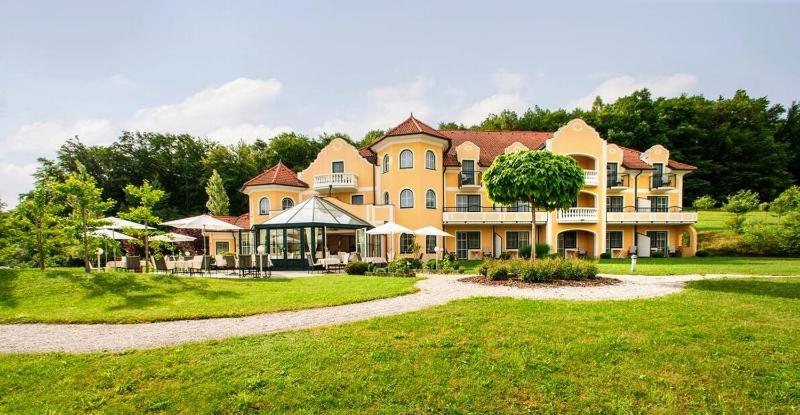 Hotel for Adults only - Romantikschlössl Loipersdorf Adults Only