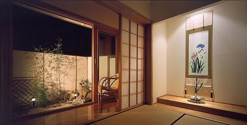 Hotel for Adults only - Shizuka Ryokan Japanese Country Spa & Wellness Retreat