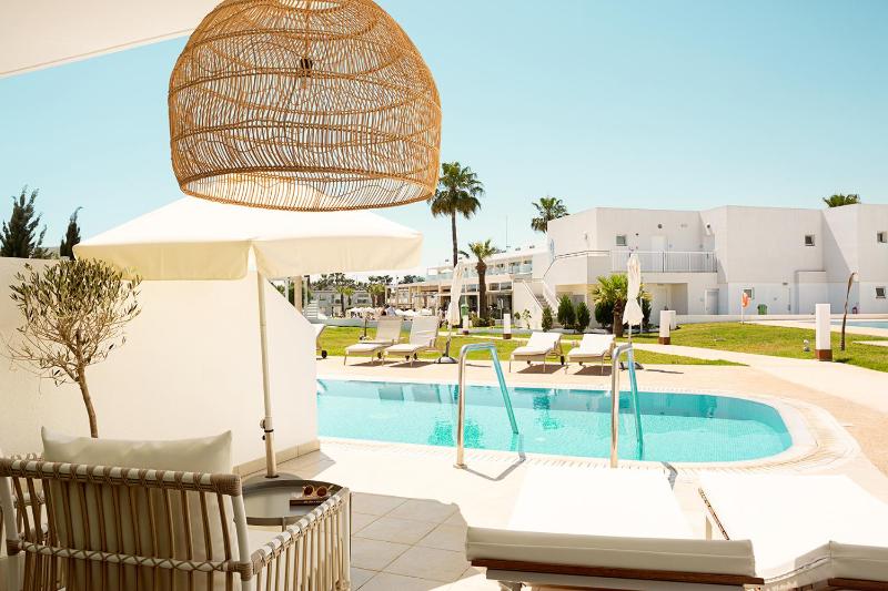 Hotel for Adults only - Sunprime Ayia Napa Suites - Adults Only