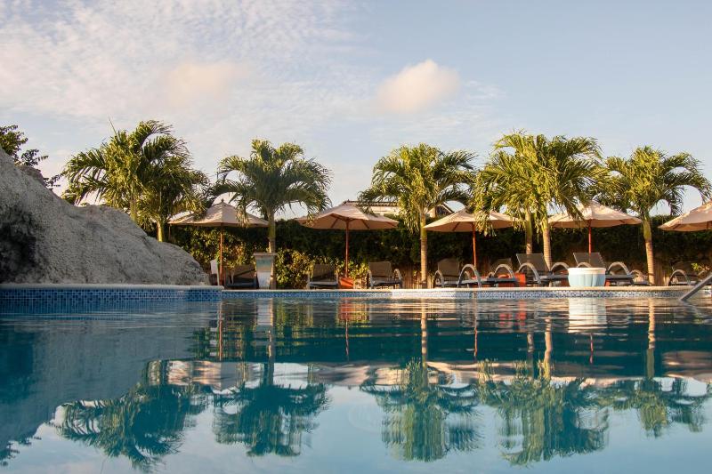 Hotel for Adults only - The Ritz Village Hotel