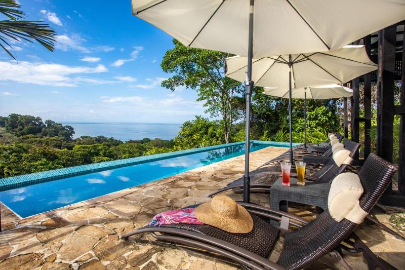 Hotel for Adults only - Tiki Villas Rainforest Lodge - Adults Only